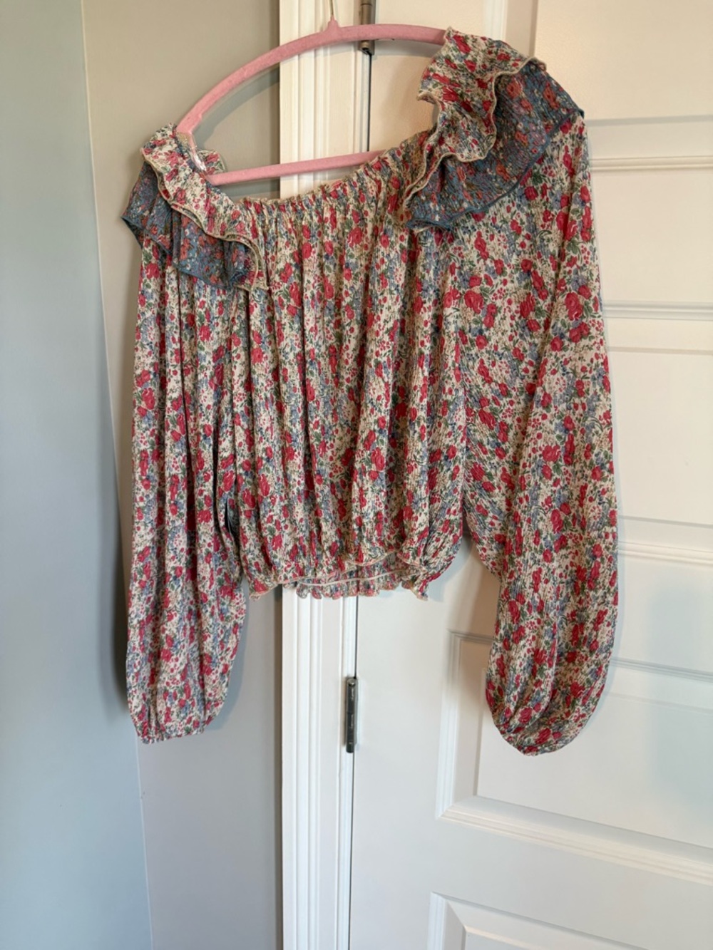 Floral Ruffle Long-Sleeve Peasant Top - Picture 3 of 4